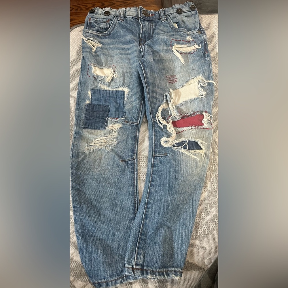 Zara Boys Jean distressed size 6